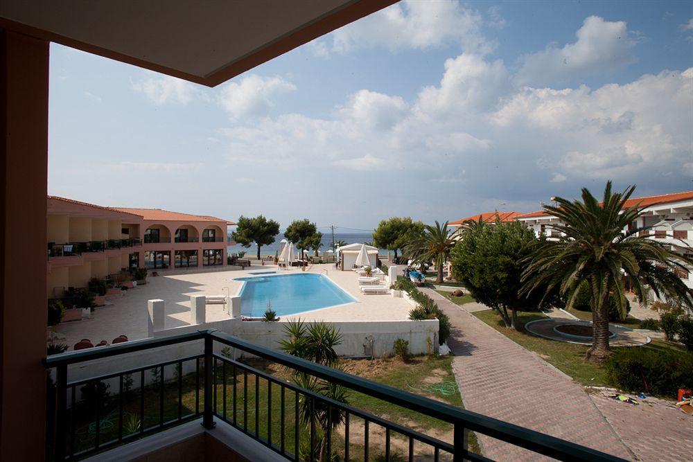 Toroni Blue Sea Hotel Exterior photo