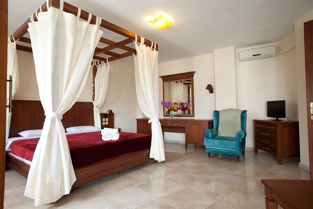 Toroni Blue Sea Hotel Exterior photo