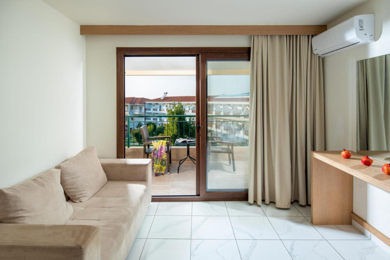 Toroni Blue Sea Hotel Exterior photo